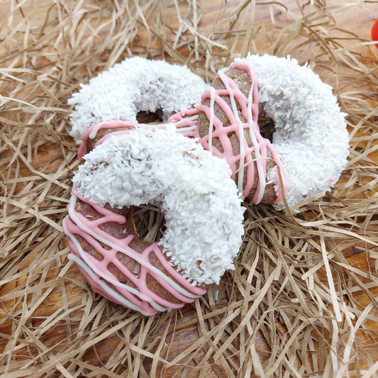 Raspberry & Coconut doughmutt